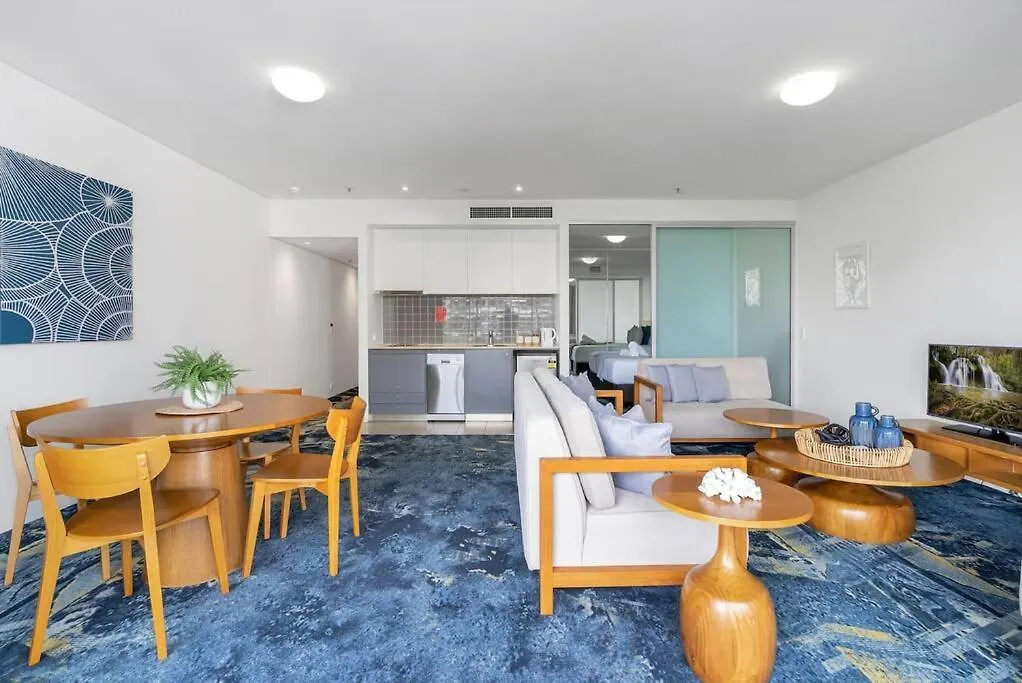 Horizons At Harbour Lights - Tropical Poolside Flair Apartamento Cairns Austrália