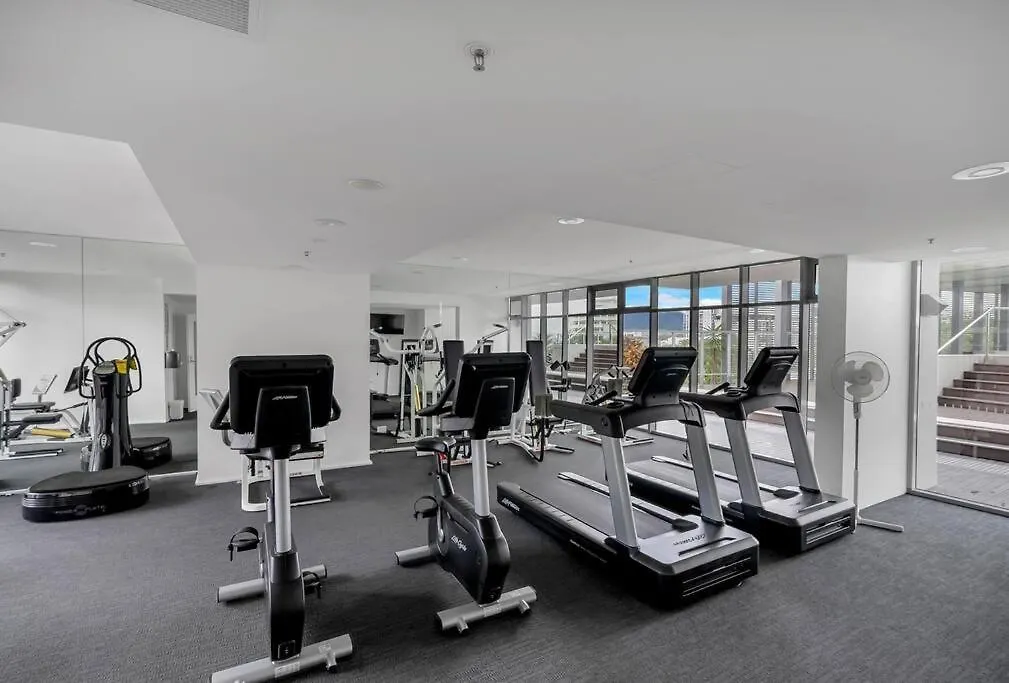Appartement Horizons At Harbour Lights - Tropical Poolside Flair à Cairns